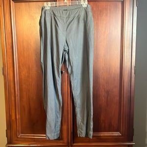 Slim- station gray slacks size 6‼️😊